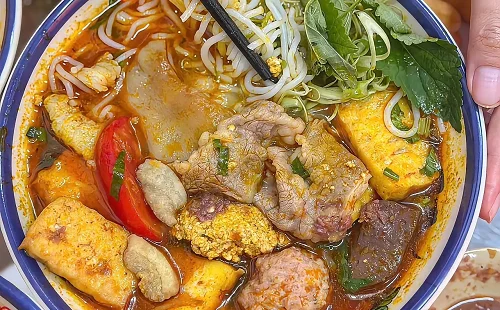 Bún Riêu Huy Móm