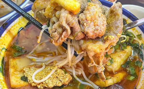Bún Riêu Huy Móm