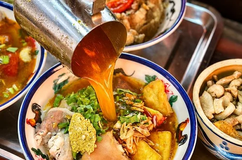Một tô bún riêu ngon bắt đầu từ những điều giản dị