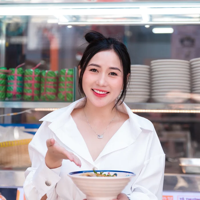 Huy Móm Qua Bức Ảnh ✨